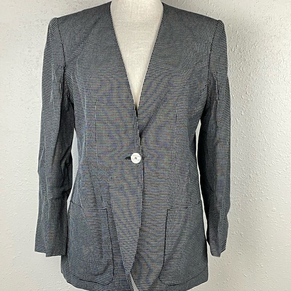 Pre-Owed Liz Claiborne Womens Black and White Blazer Size 8